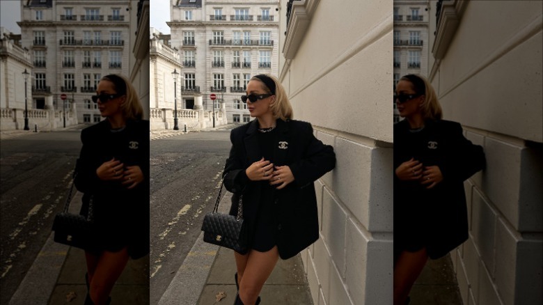 woman wearing black shirt and miniskirt