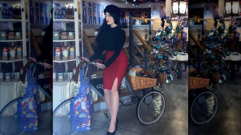 woman wearing red pencil skirt