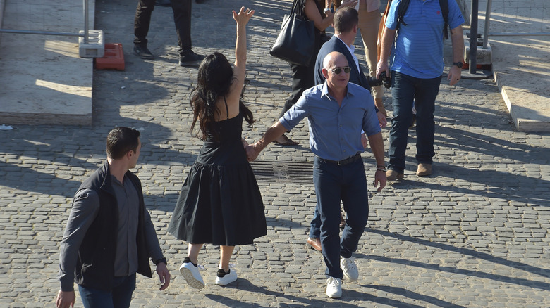 Lauren Sánchez and Jeff Bezos are seen on October 15, 2022 in Rome, Italy (2022)