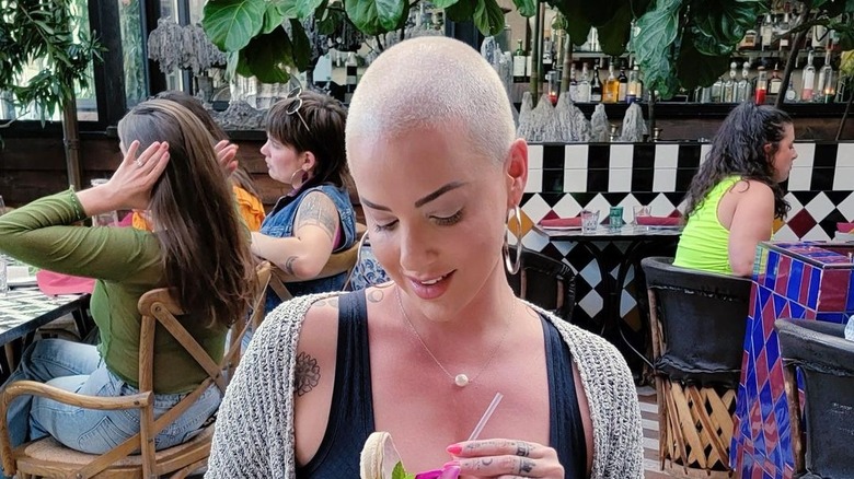 woman with raw blond hair