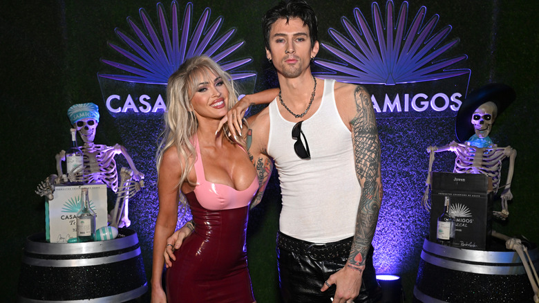 Megan Fox Machine Gun Kelly black hair