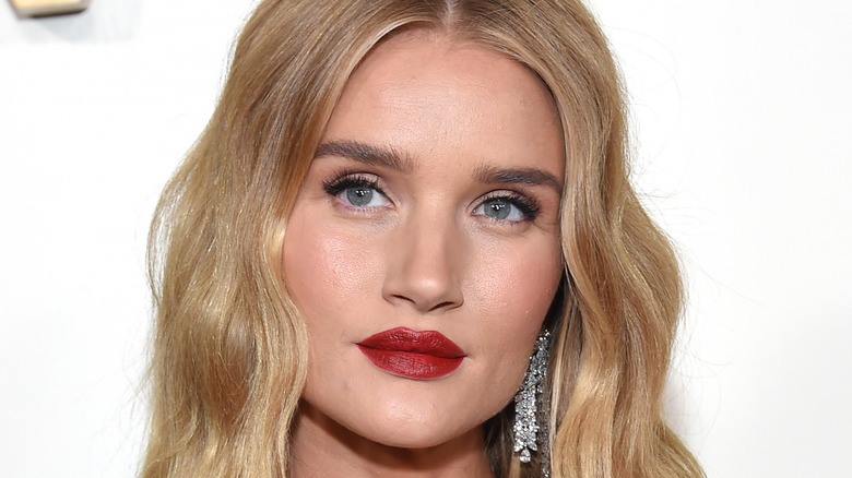 Rosie Huntington-Whiteley posing for a photo