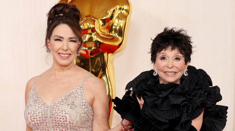 Fernanda Luisa Gordon and Rita Moreno at the 2024 Oscars