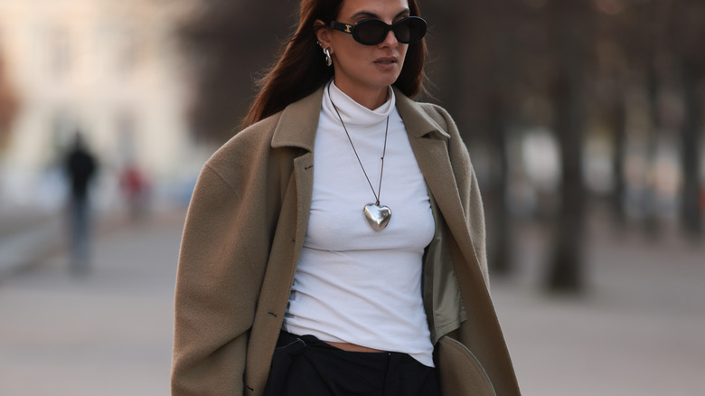 Long necklace with silver pendant