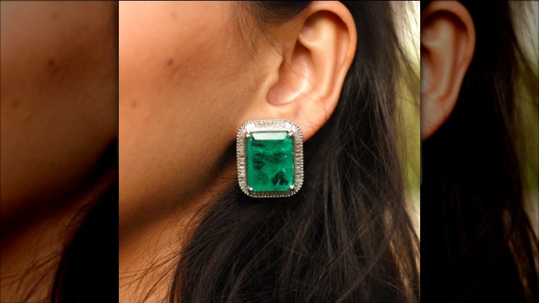 Emerald green earrings