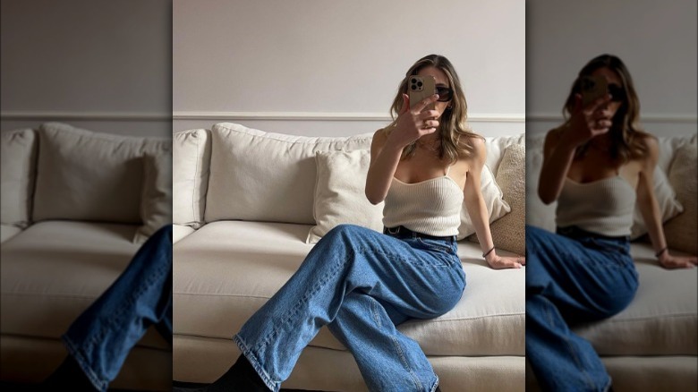 Woman wearing mom jeans