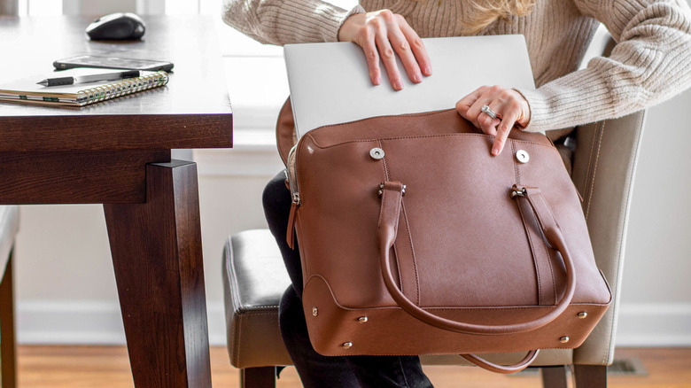 Samsonite Women's Executive Leather Convertible Brief