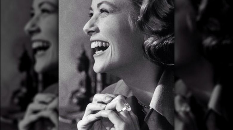 grace kelly engagement ring