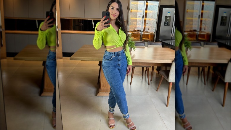 mom jeans strappy sandals