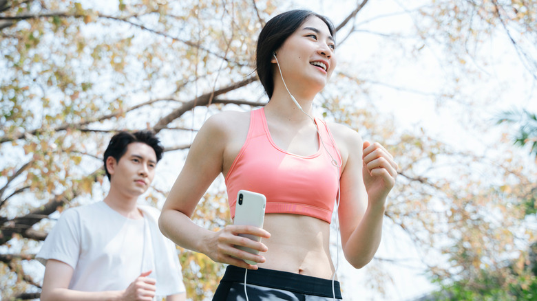 Jogger with sports bra