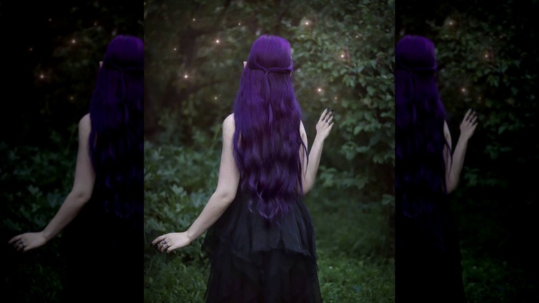 woman with witchy hair