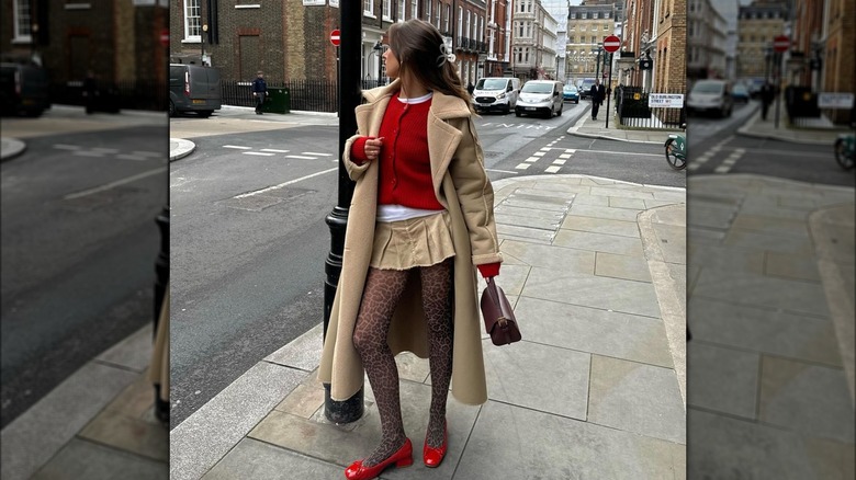 woman in over skirt and tights