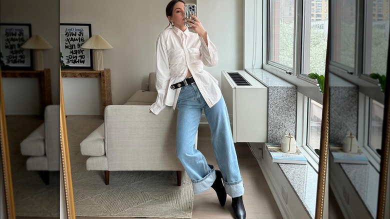 Blue jeans with black booties