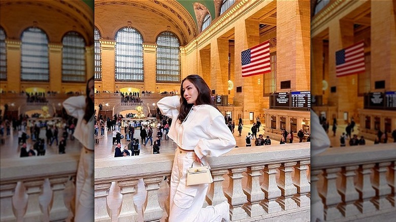 Woman carrying minimalist mini bag