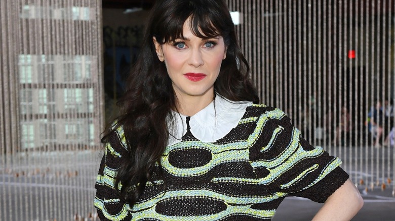 Zooey Deschanel wearing Peter Pan collar