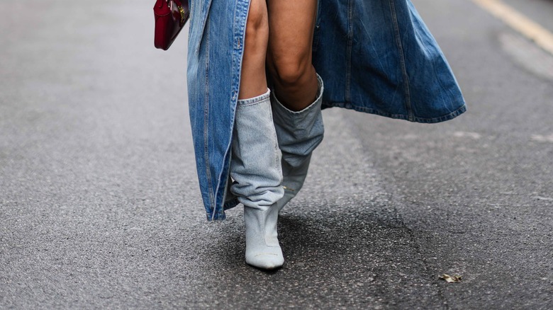 woman wearing slouchy boots