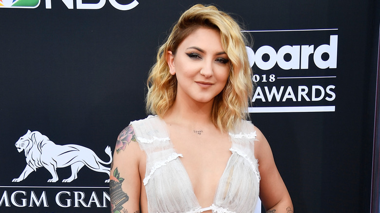 girl with a layered haircut