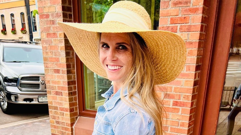 Oversized floppy hat