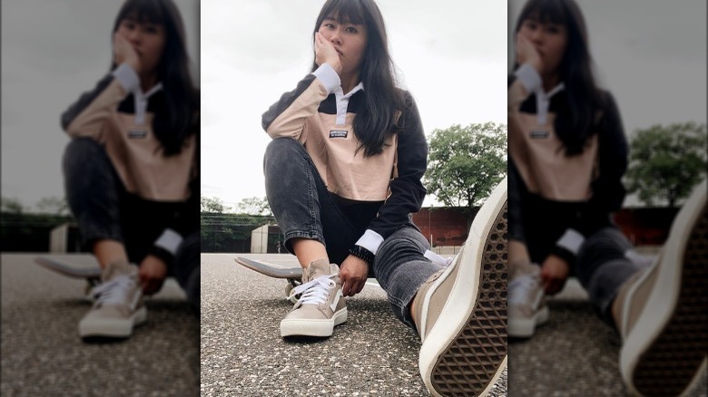 Rugby shirt and Vans 