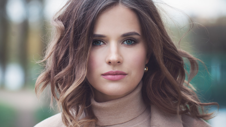 Long wavy bob with layers