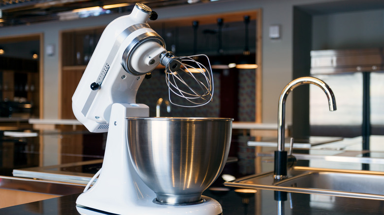 Neutrally colored kitchen mixer