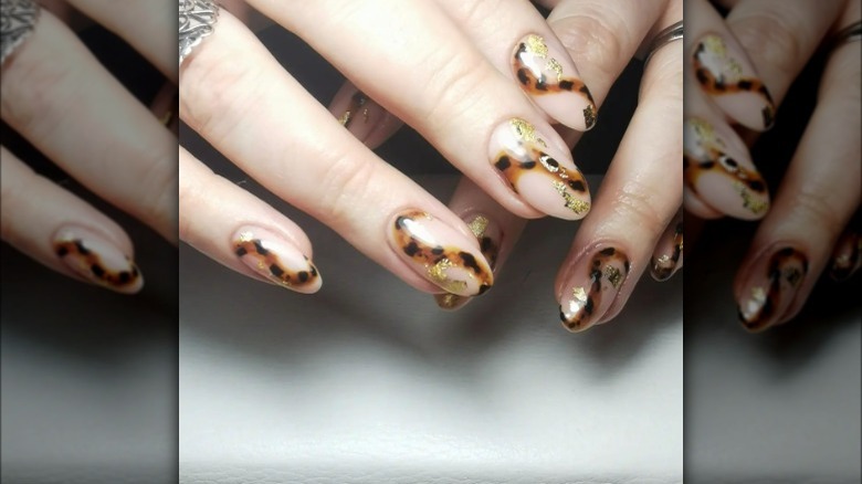 Tortoise shell nails