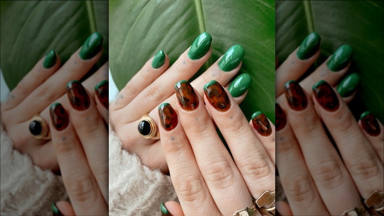 Tortoise shell nails