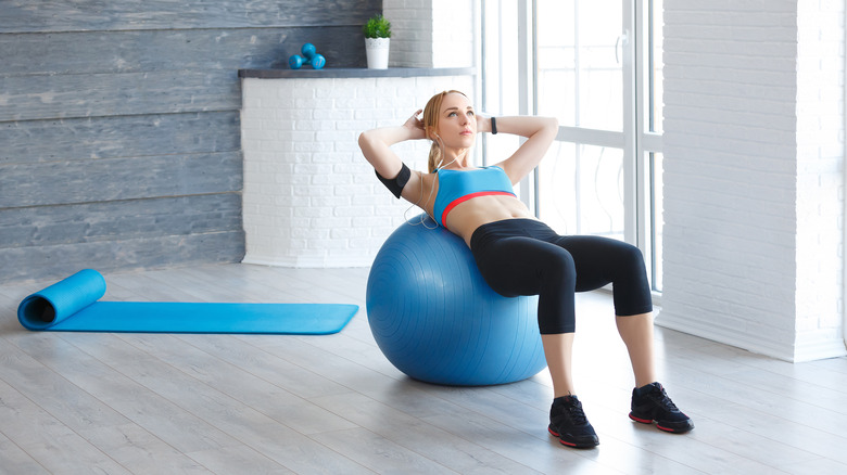 Woman doing crunches
