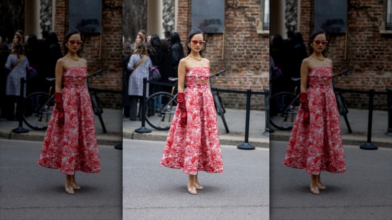 woman wearing tube top set
