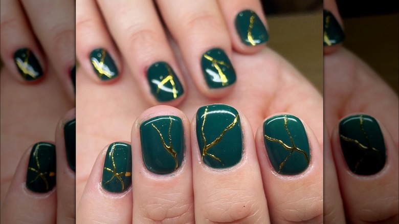 Deep green kintsugi nails