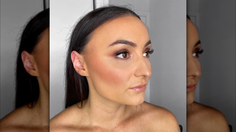 woman with soft brown underliner