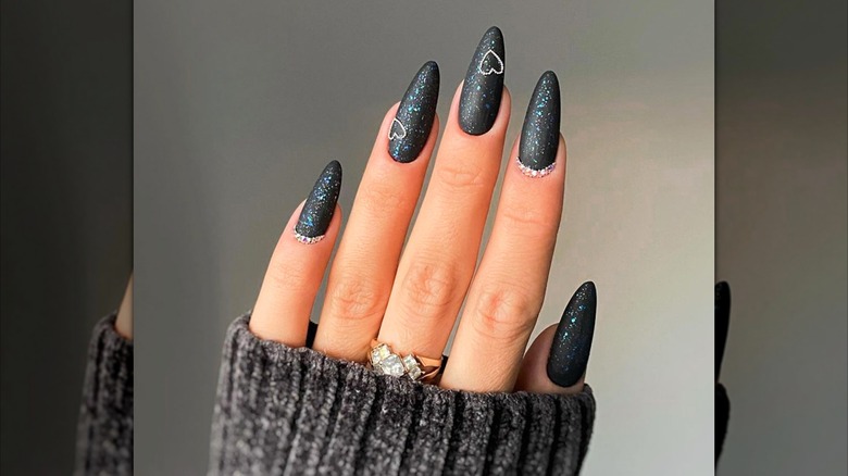 Black glitter nails
