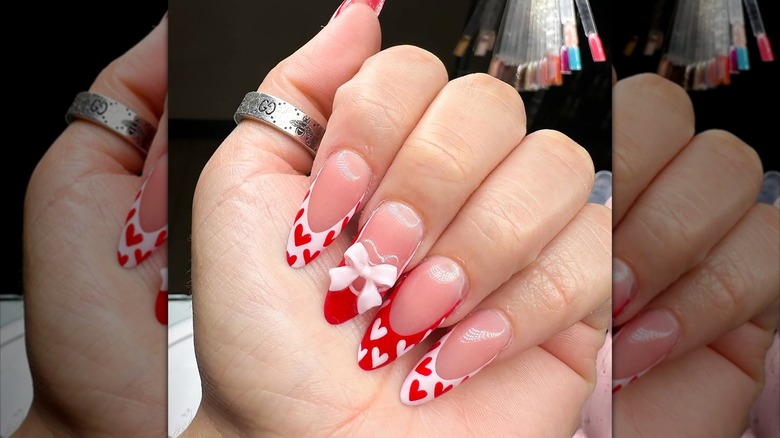 Nail art with a 3D bow