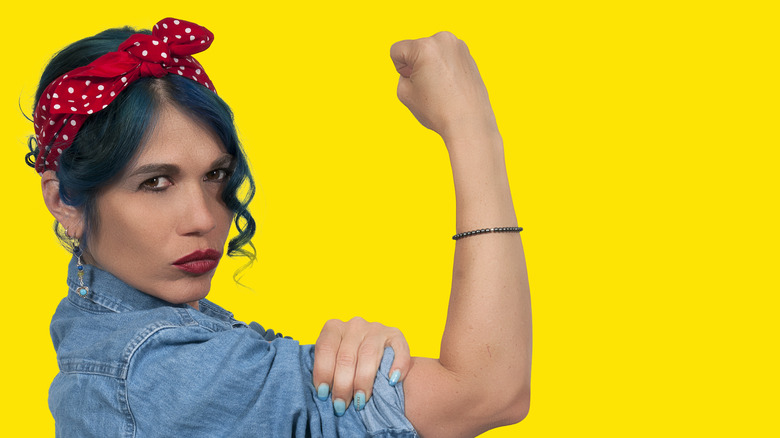 Rosie the Riveter hairstyle