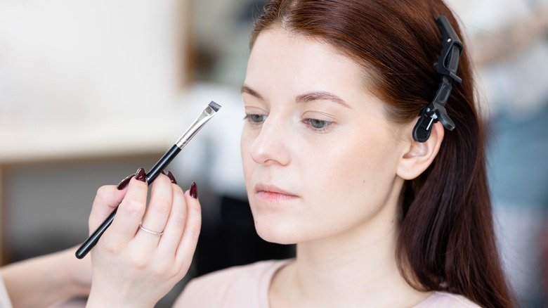 Model with eye shadow primer