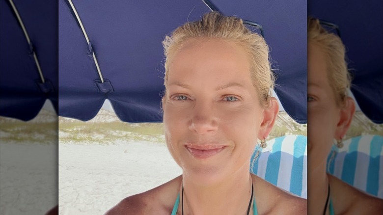 Shannon Bream smiles without makeup on vacation