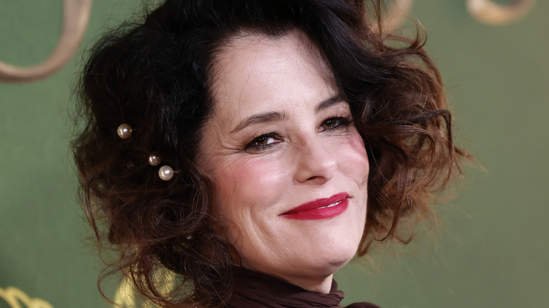 Closeup of Parker Posey on the red carpet.