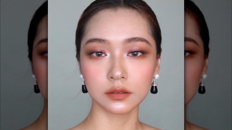 Soft pink eyeshadow