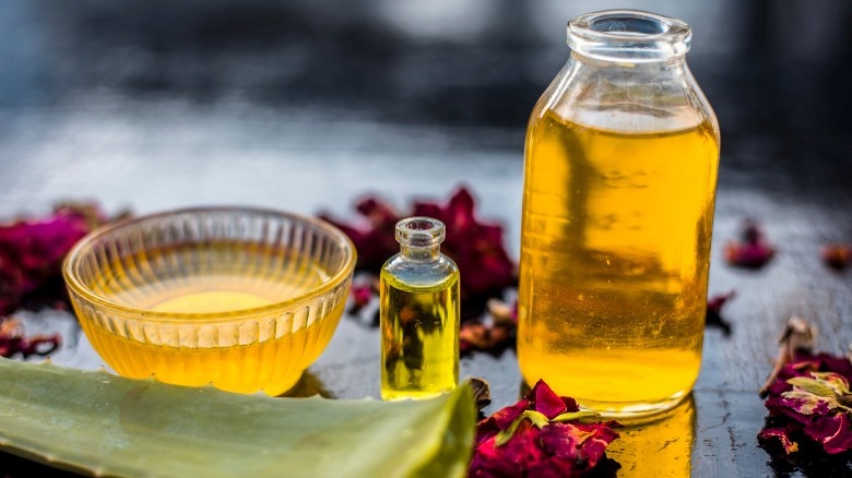 Products to fix greasy hair