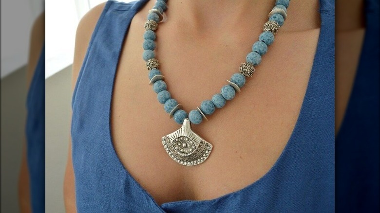turquoise and silver beaded necklace 