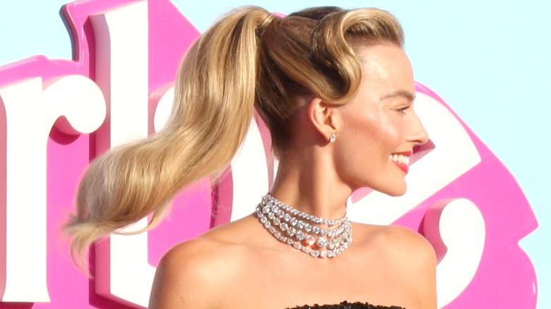 Margot Robbie with blond ponytail