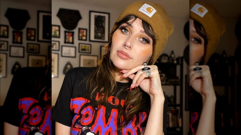 Woman with yellow blush and a smokey eye