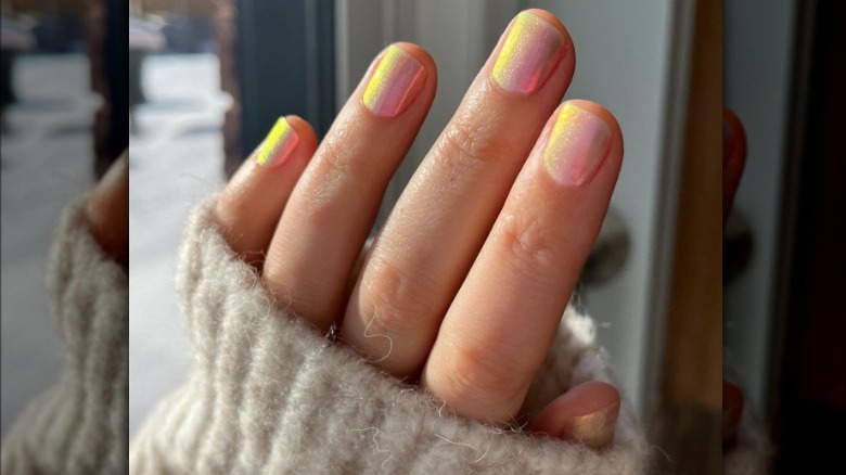 Sunset champagne nails