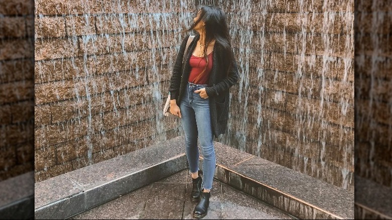 Jeans with chelsea boots