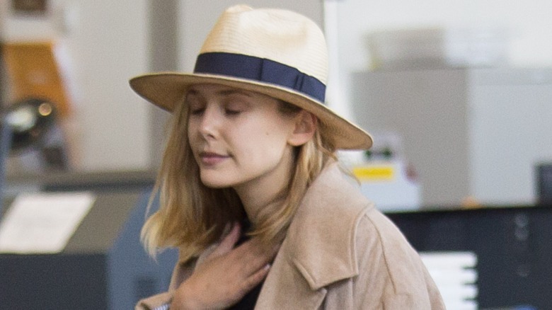 Elizabeth Olsen wearing no makeup at LAX airport